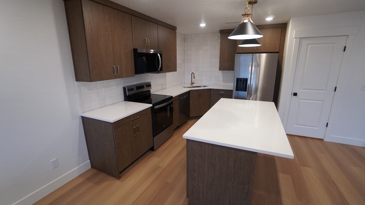 343 N Liberty Cove Dr - Photo 7 of 24