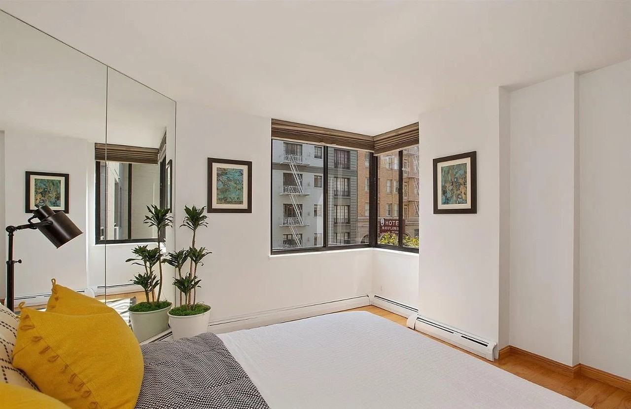 900 Bush St - Photo 2 of 14