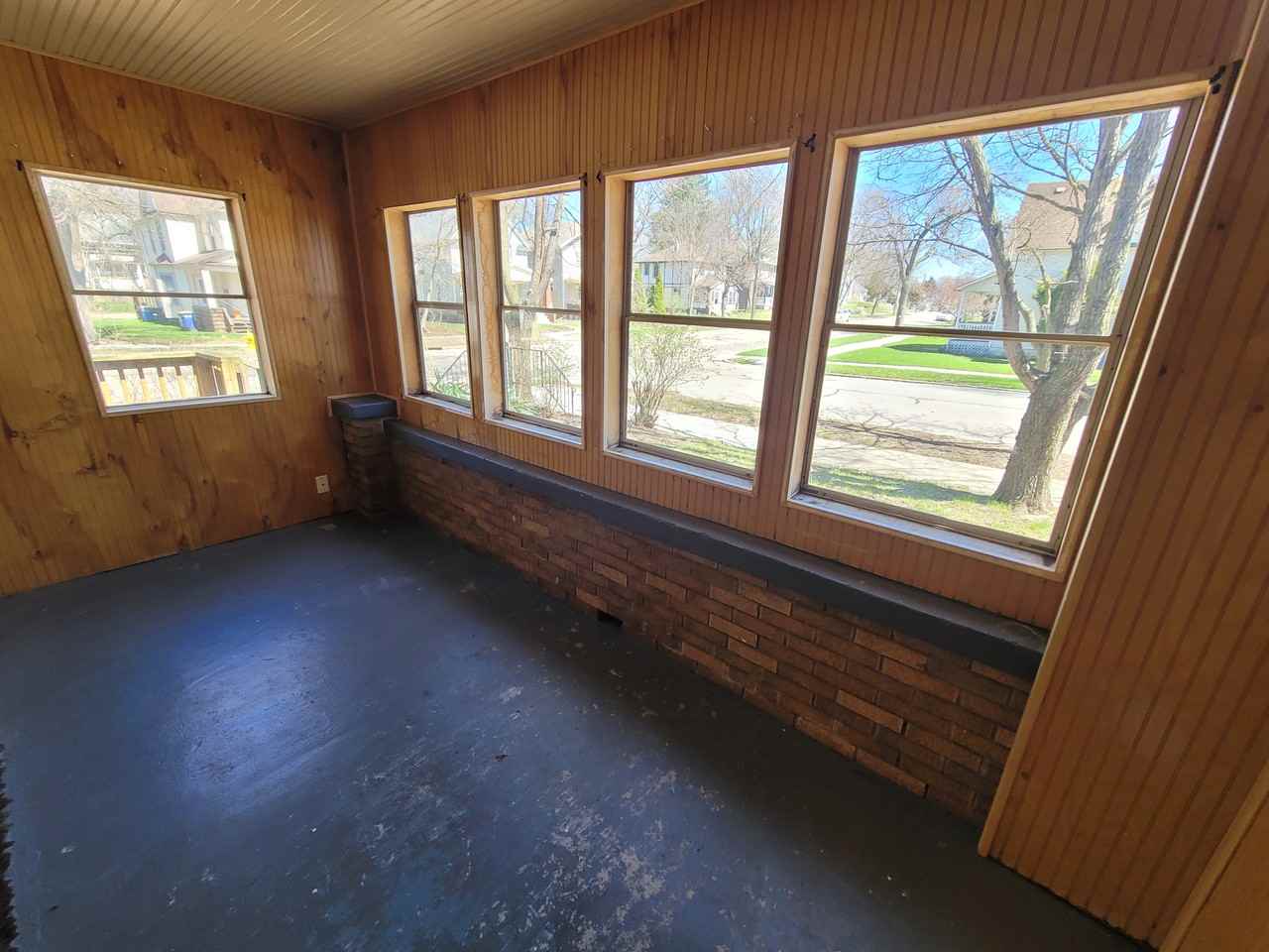 824 Lyon St Ne - Photo 7 of 23