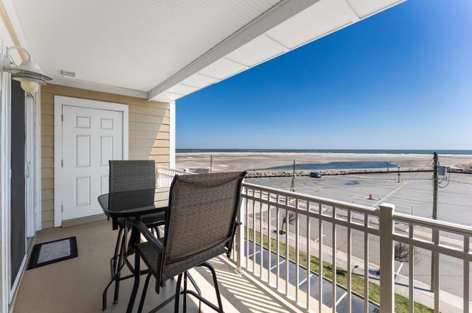 101 W Spruce Ave - Photo 6 of 12