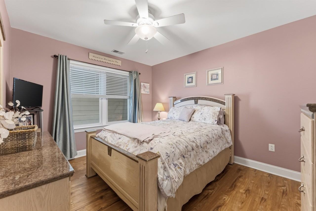 101 W Spruce Ave - Photo 2 of 12