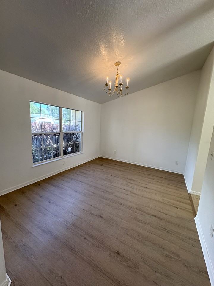 6881 Sw 128th Street Rd - Photo 5 of 24