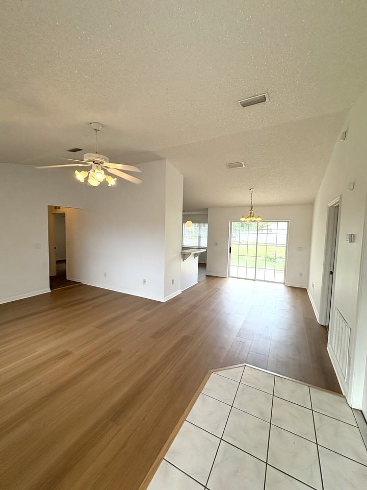 3897 Sw 139th Street Rd - Photo 2 of 18