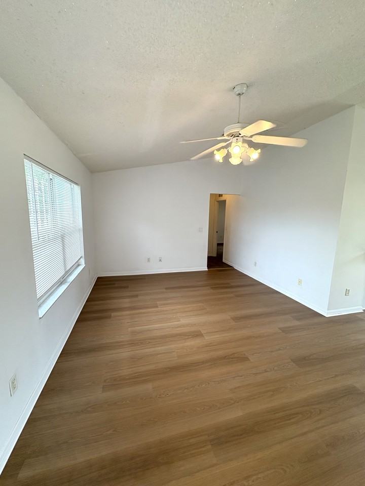 3897 Sw 139th Street Rd - Photo 3 of 18