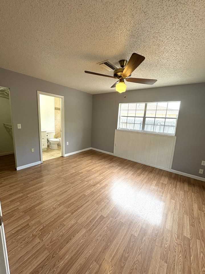 15013 Sw 35th Avenue Rd - Photo 5 of 18