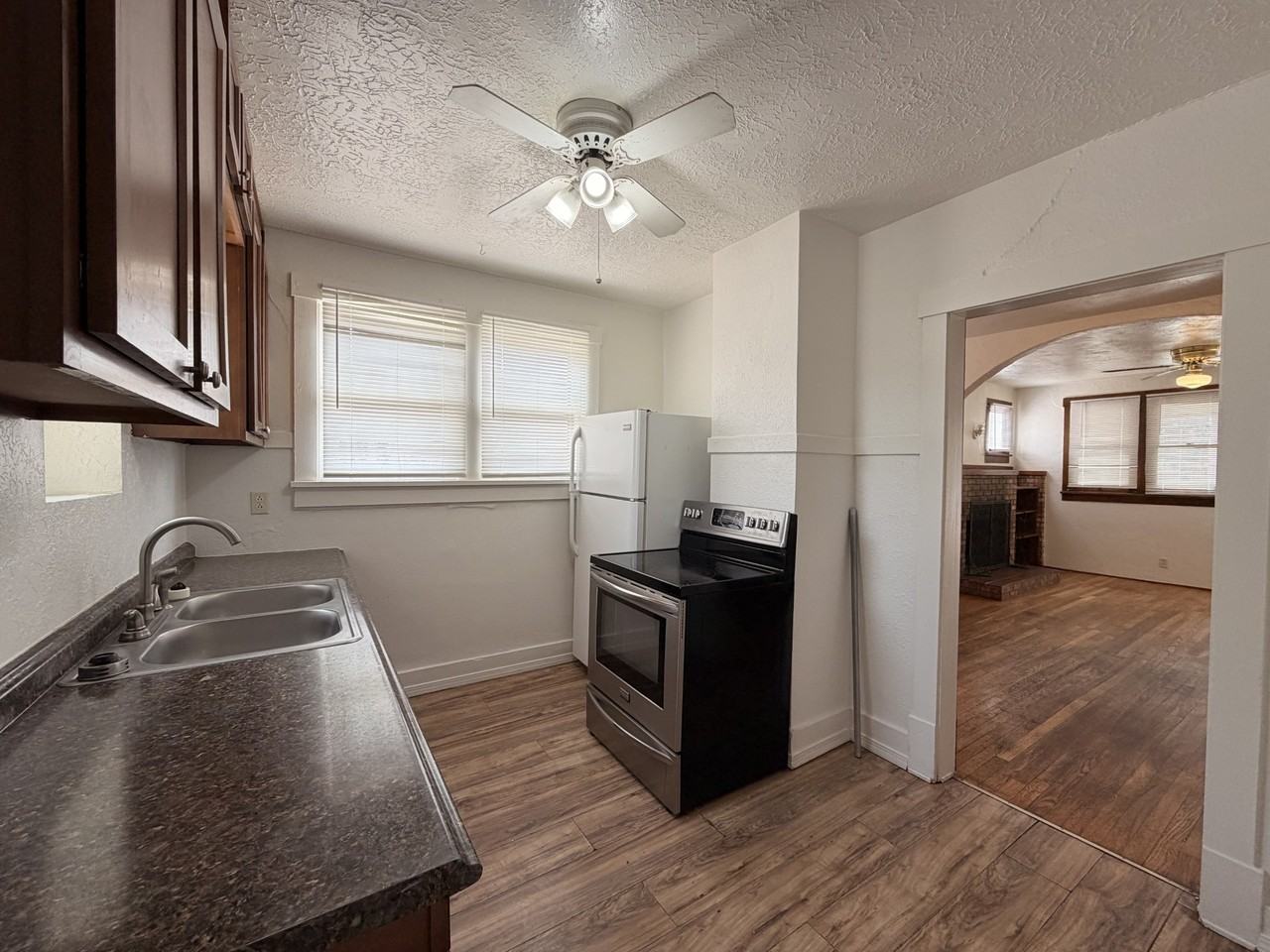 2121 Coal Pl Se - Photo 7 of 26