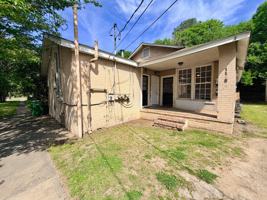 featured image of 1105 30th St #C