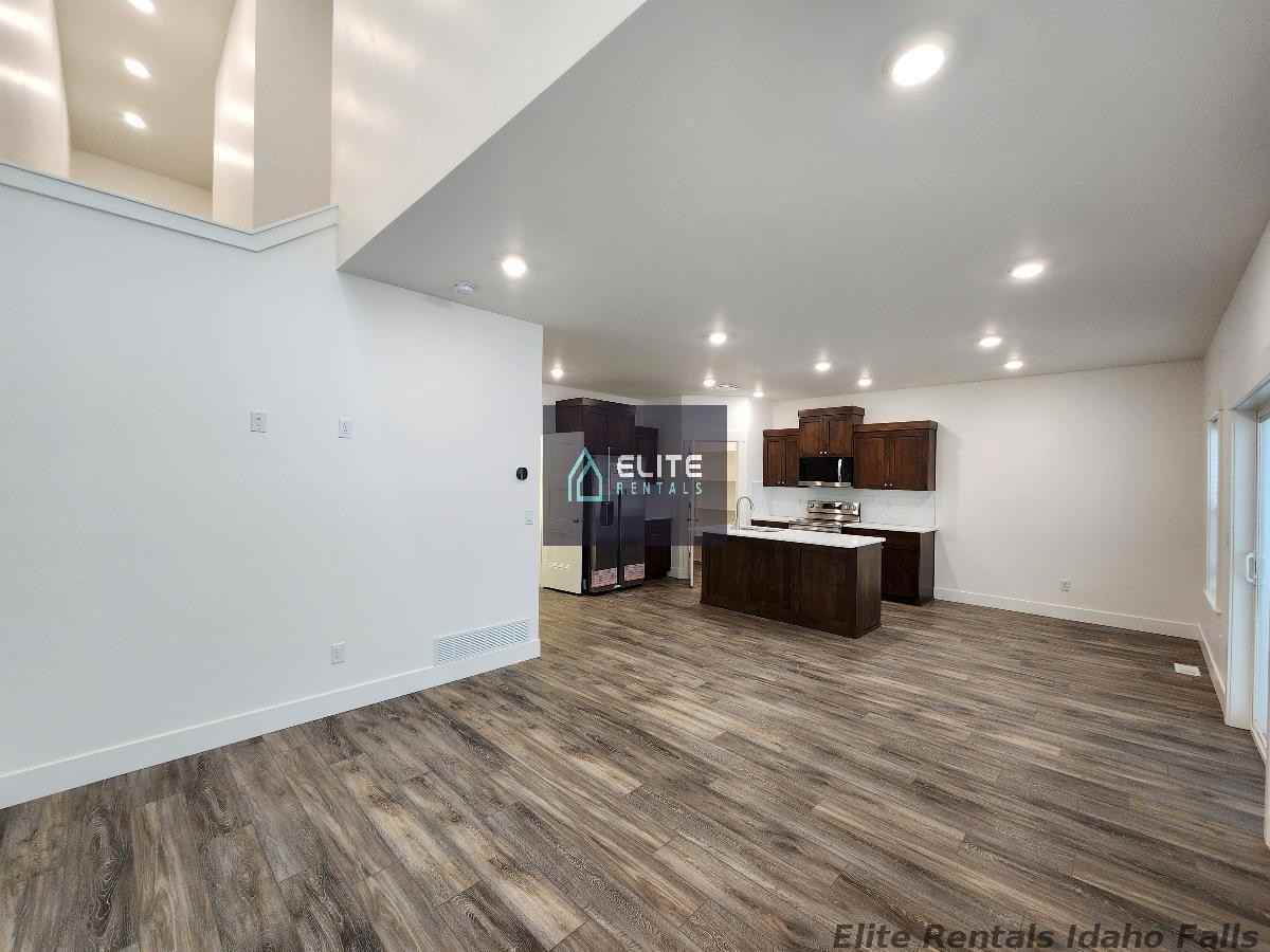 3027 Kalani Ct - Photo 4 of 20