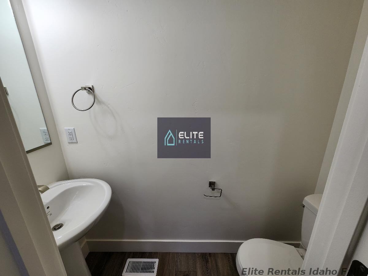 3027 Kalani Ct - Photo 7 of 20