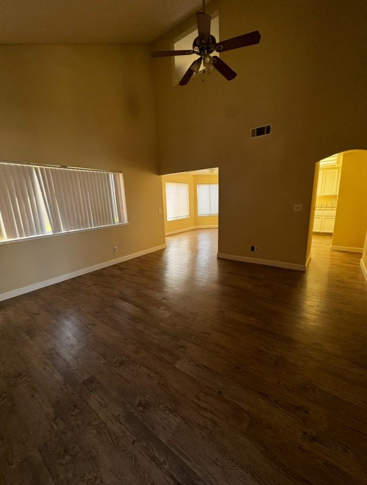 5718 Atchenson Ct - Photo 3 of 19