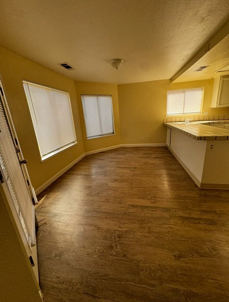 5718 Atchenson Ct - Photo 6 of 19