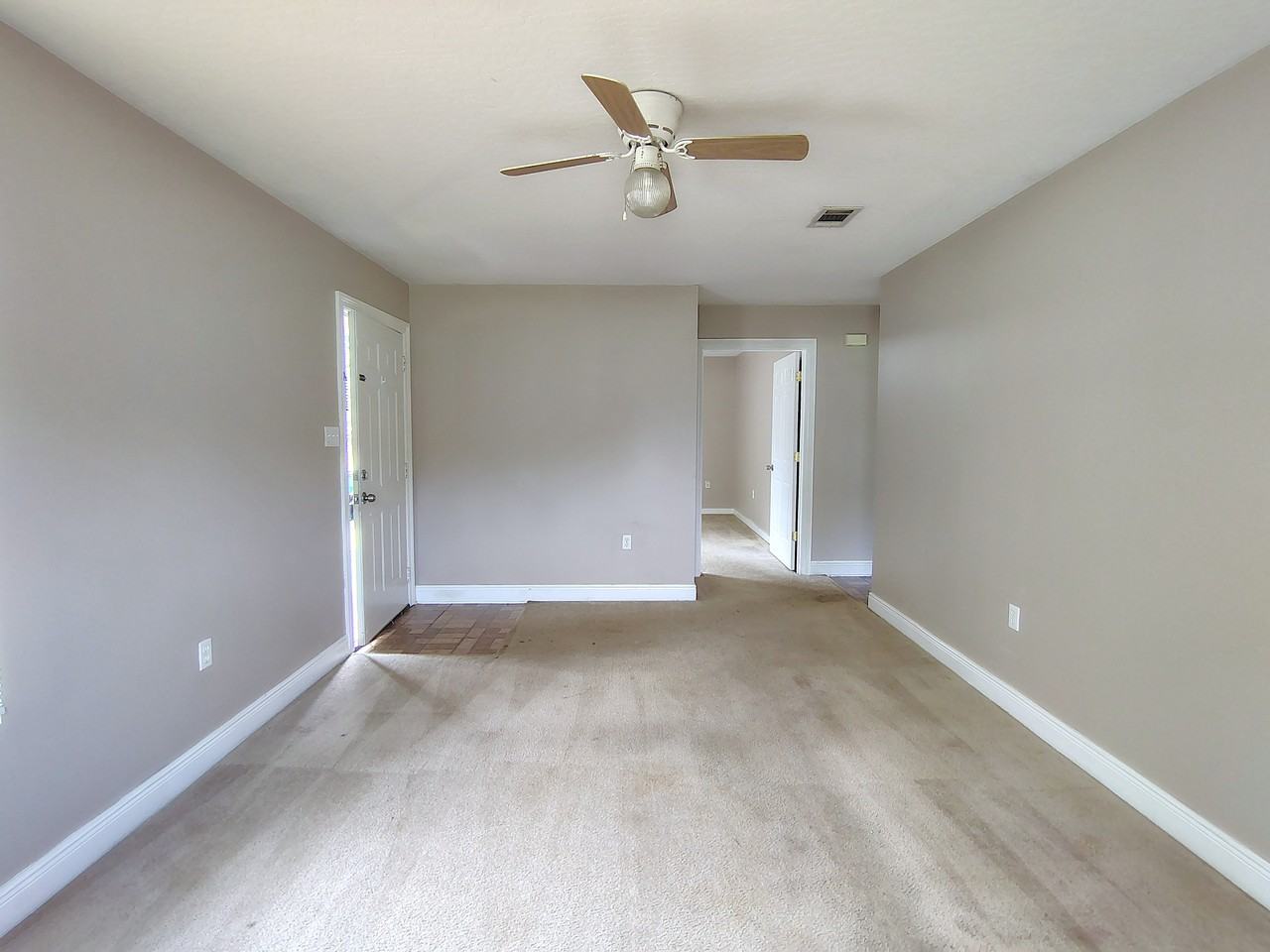 631 Elks Lake Rd #1 - Photo 3 of 19