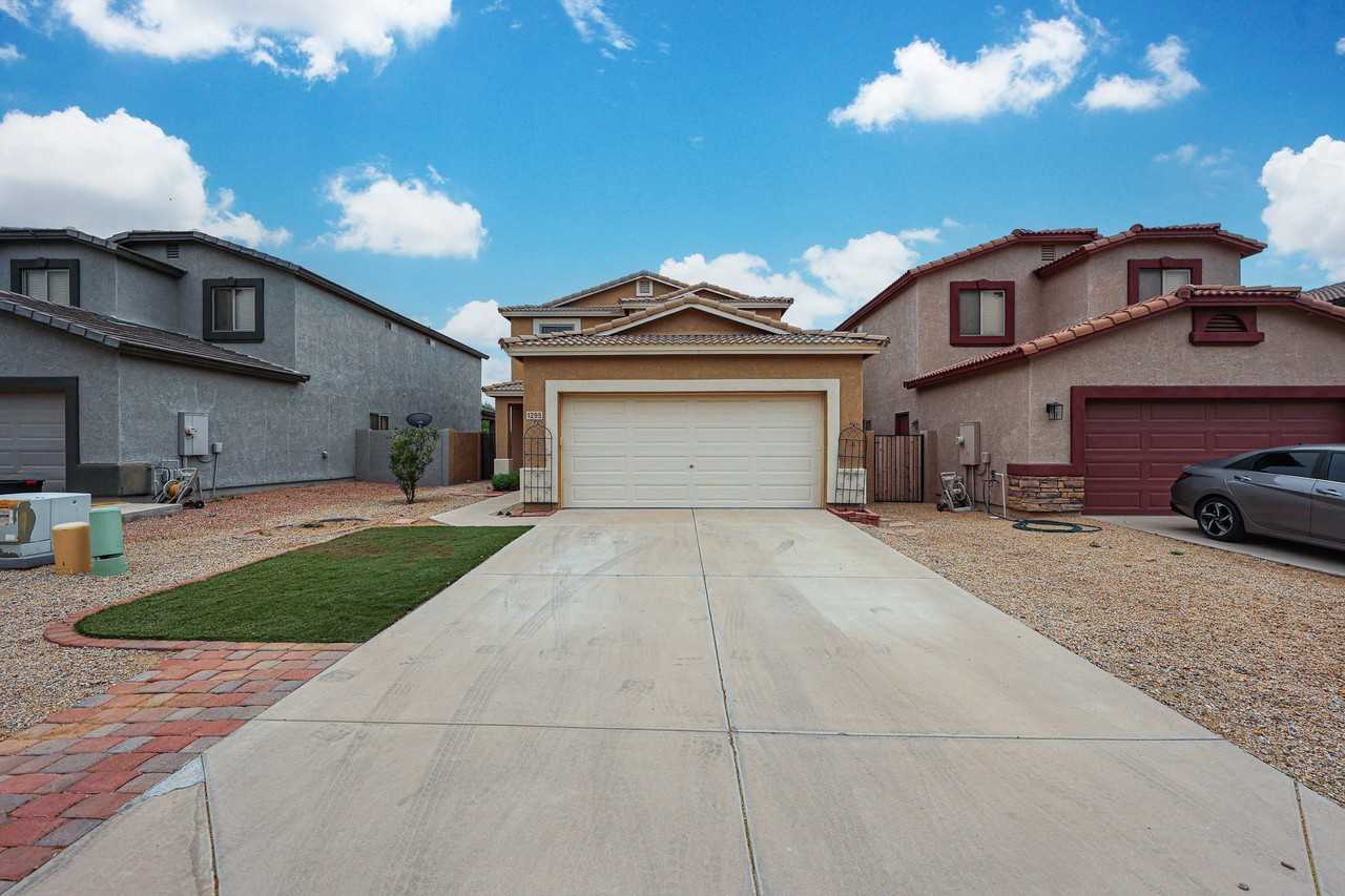 1295 E Leaf Rd - Photo 2 of 45