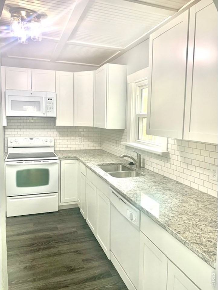 1510 14th Ave #1 - Photo 2 of 15