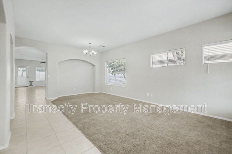 4164 E Claxton Ave - Photo 4 of 31