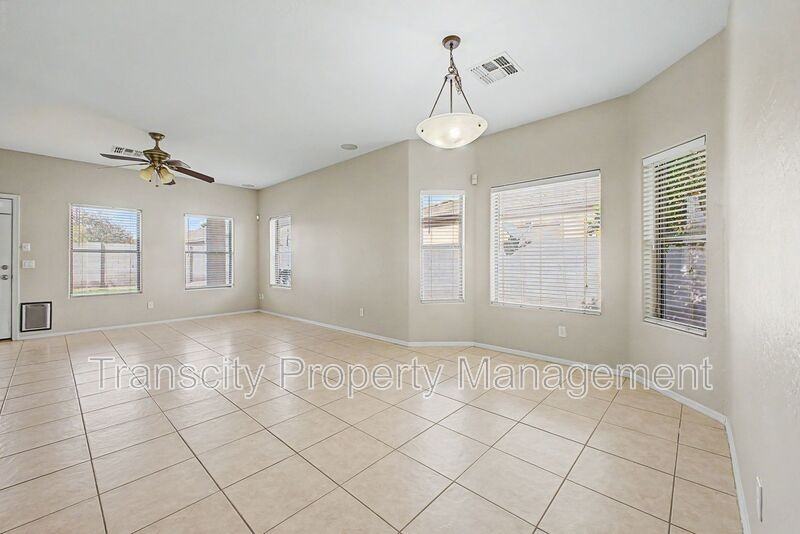 4164 E Claxton Ave - Photo 6 of 31