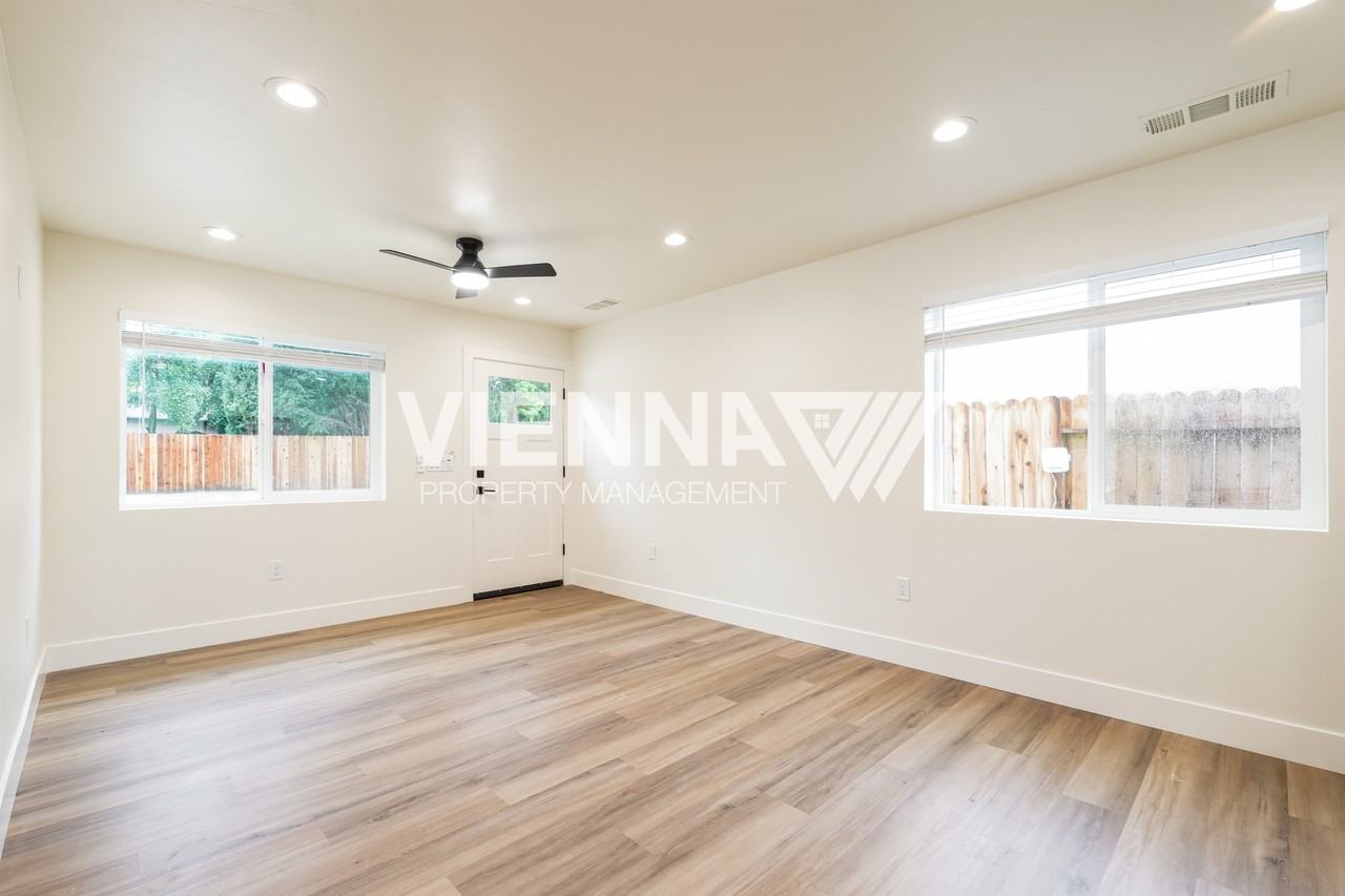 5249 Olive Ranch Rd - Photo 3 of 10