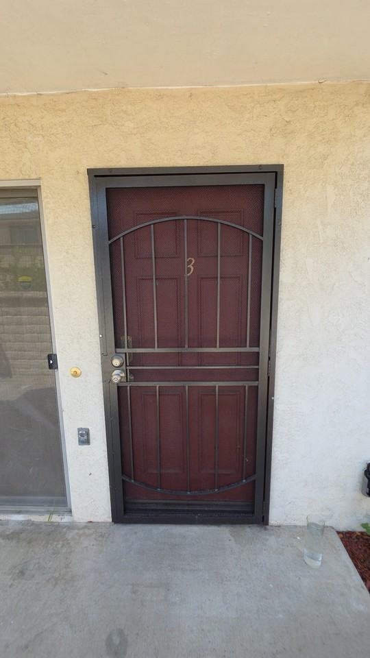 1452 E 5th St #3 - Photo 2 of 24