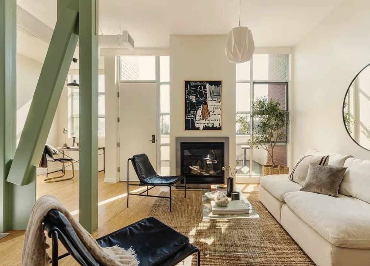 1912 Broadway #207 - Photo 2 of 9