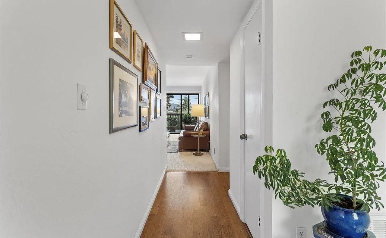 19100 Crest Ave #15 - Photo 2 of 9