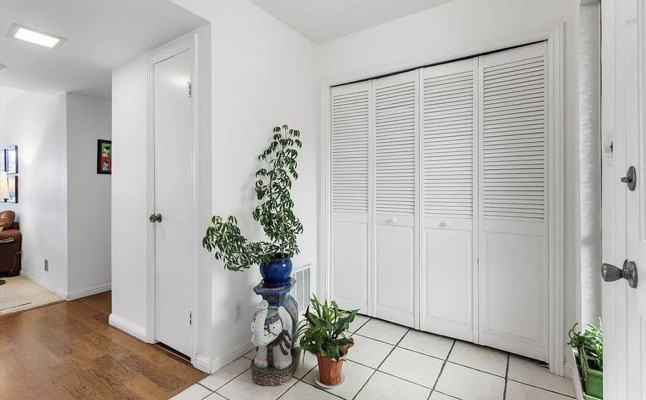 19100 Crest Ave #15 - Photo 3 of 9