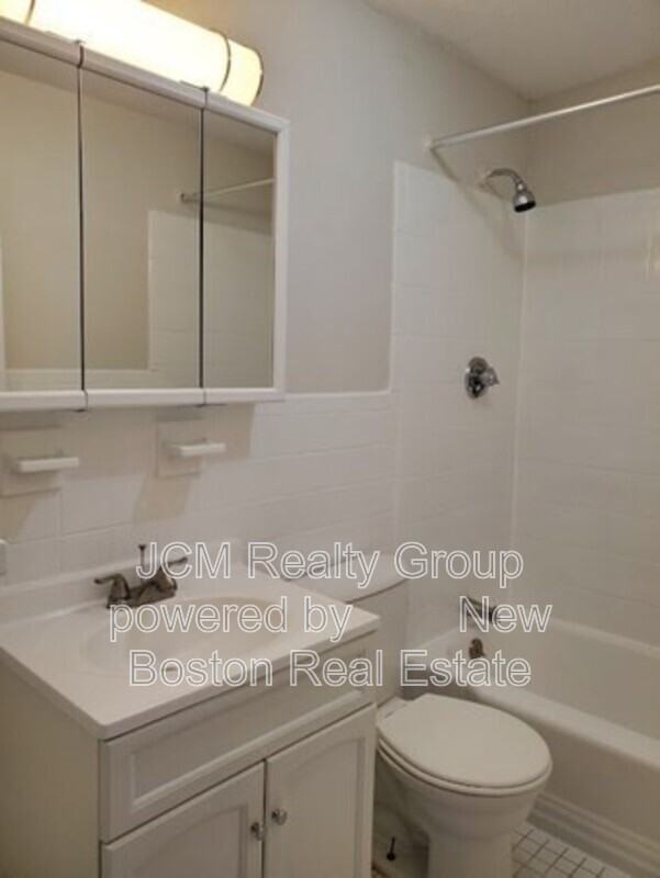 580 Cummins Hwy #4 - Photo 4 of 9