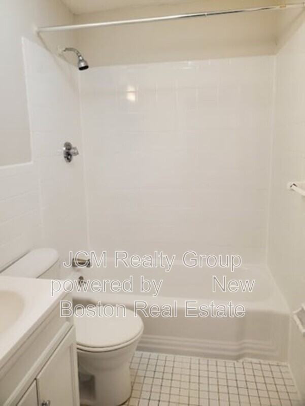 580 Cummins Hwy #4 - Photo 5 of 9