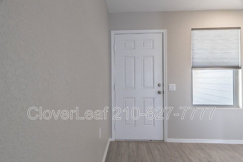 13330 Dutra Rd - Photo 5 of 30