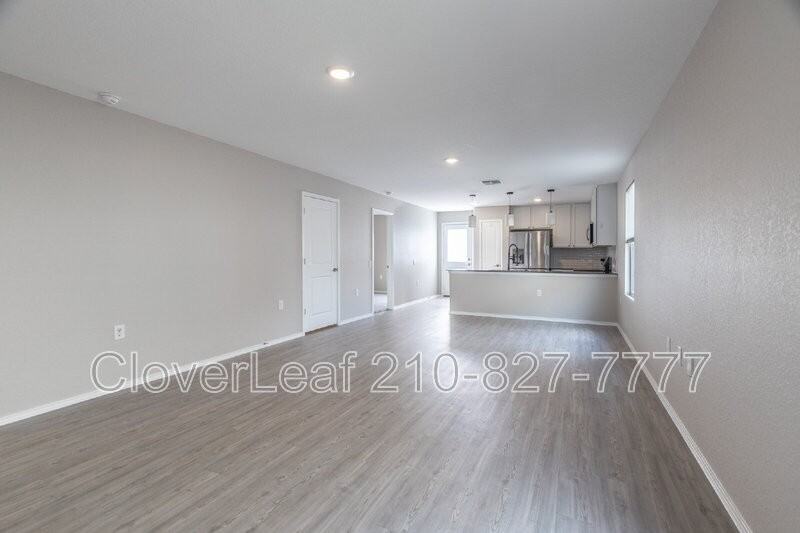 13330 Dutra Rd - Photo 6 of 30