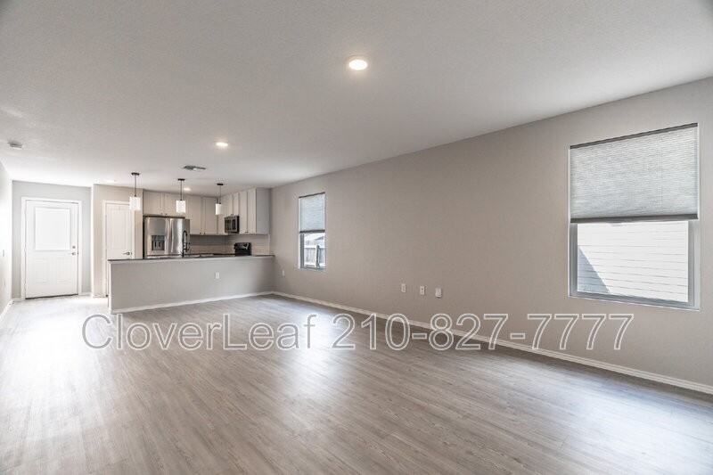 13330 Dutra Rd - Photo 7 of 30