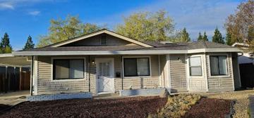 featured image of 1328 School St