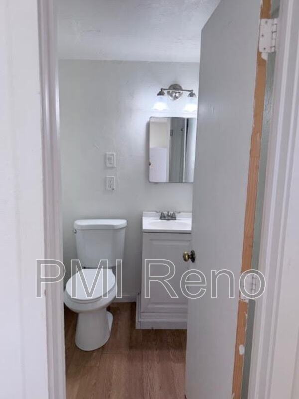 356 Gould St #B - Photo 6 of 16