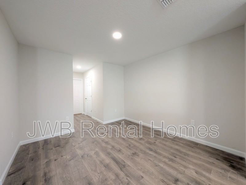 1292 Pangola Dr - Photo 6 of 19