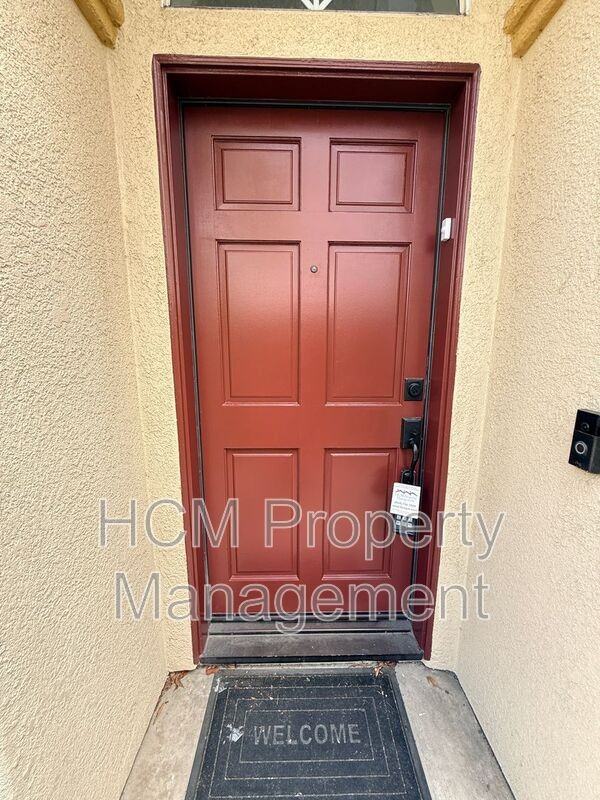 651 Jensen Pl - Photo 2 of 31