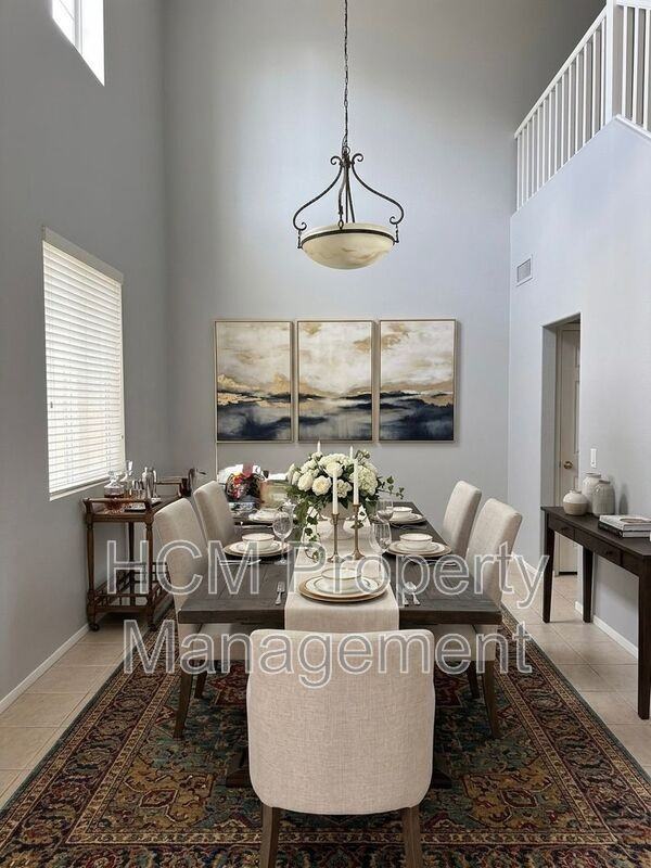 651 Jensen Pl - Photo 4 of 31