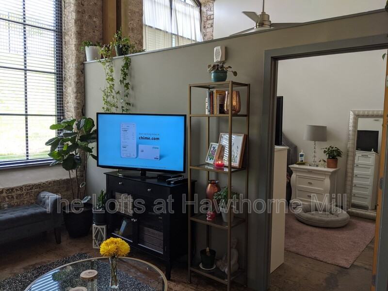 1101 Hawthorne Ln #248 - Photo 2 of 5