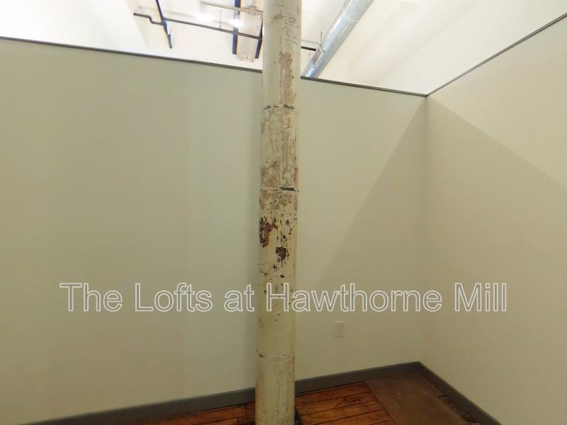 1101 Hawthorne Ln #128 - Photo 2 of 8