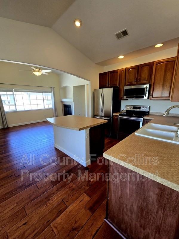 5014 Brookfield Dr #B - Photo 2 of 6