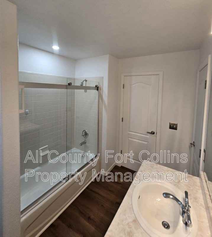 5014 Brookfield Dr #B - Photo 6 of 6