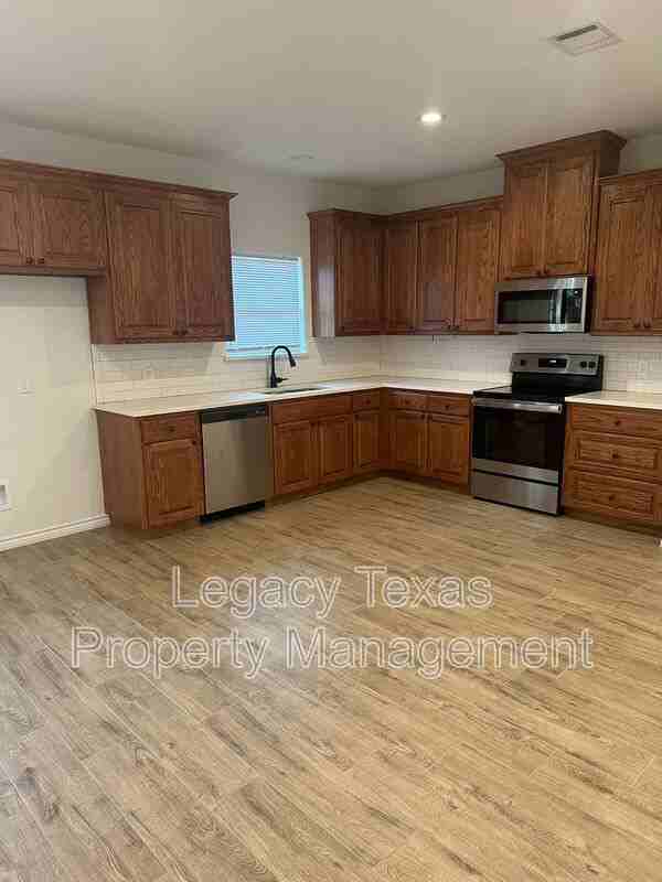 2323 Crb - Photo 3 of 16