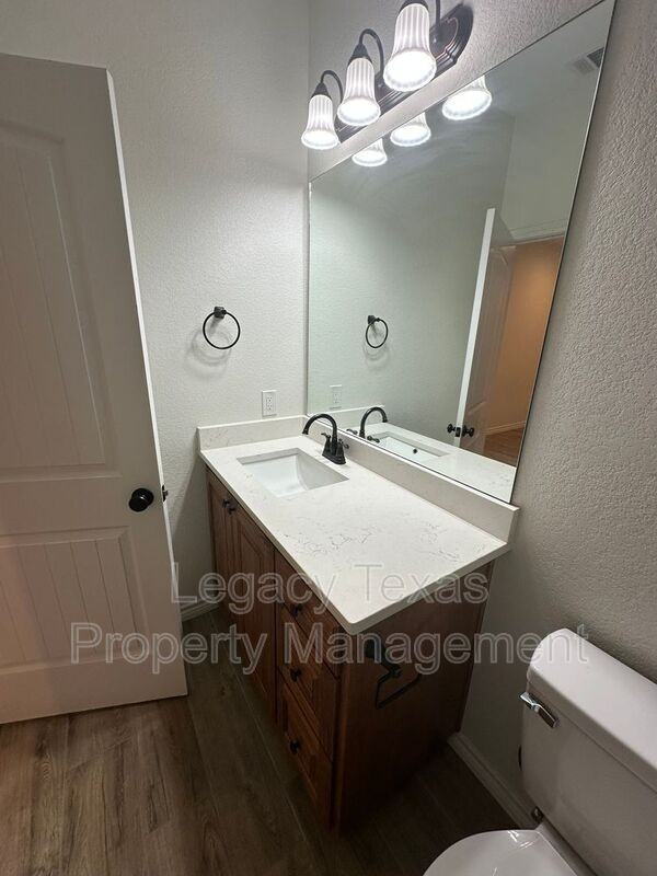 2323 Crb - Photo 5 of 16