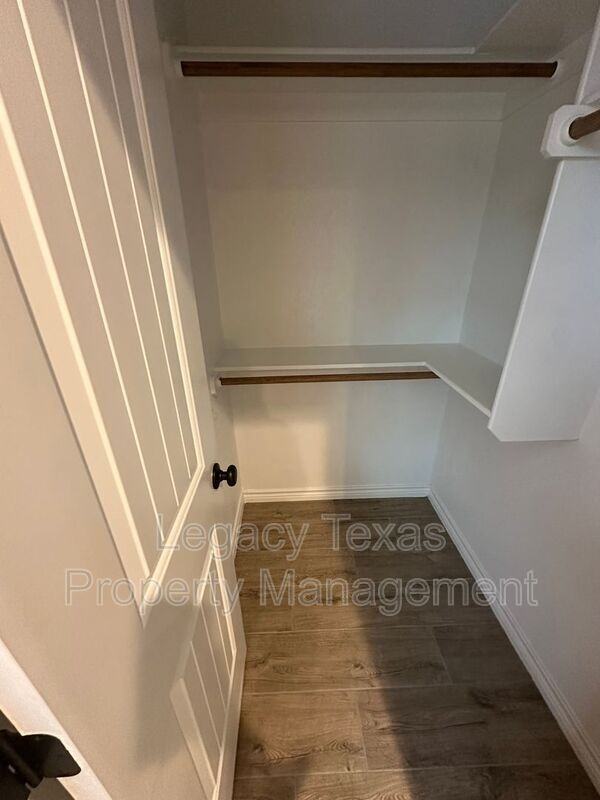 2323 Crb - Photo 7 of 16