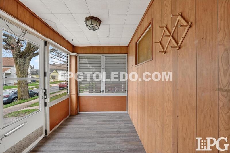 128 Carbon St - Photo 5 of 28