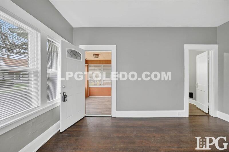 128 Carbon St - Photo 7 of 28