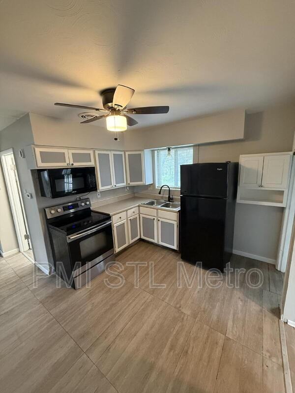 519 Graf Ave - Photo 3 of 11