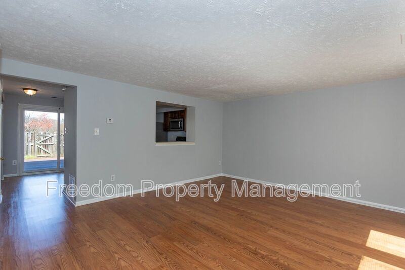 4686 Hercules Ln - Photo 4 of 26