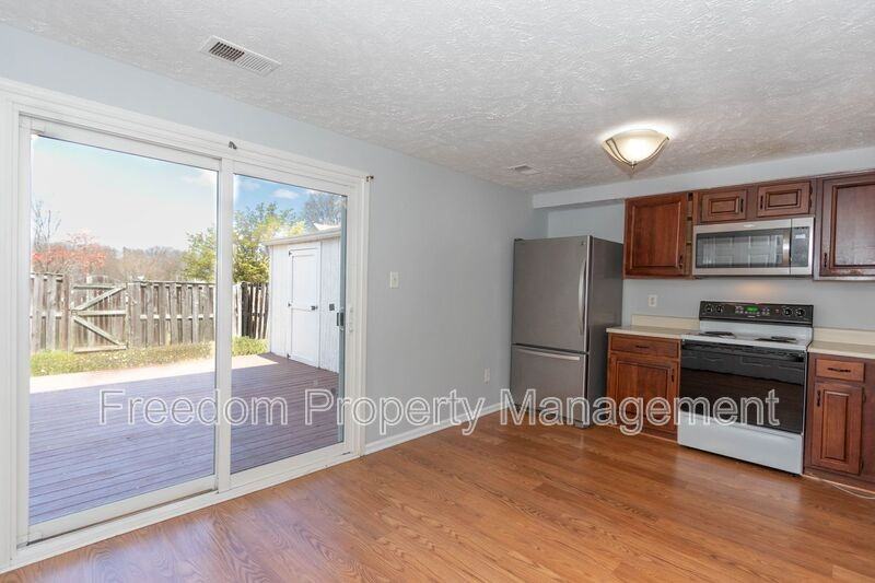 4686 Hercules Ln - Photo 6 of 26