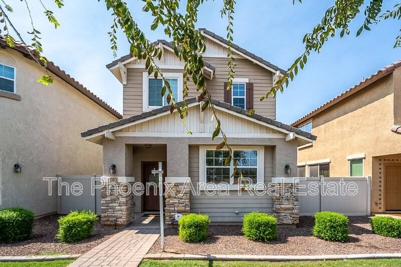 1055 S Reber Ave - Photo 2 of 49