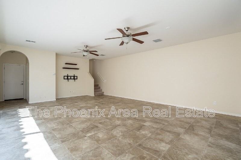 1055 S Reber Ave - Photo 7 of 49