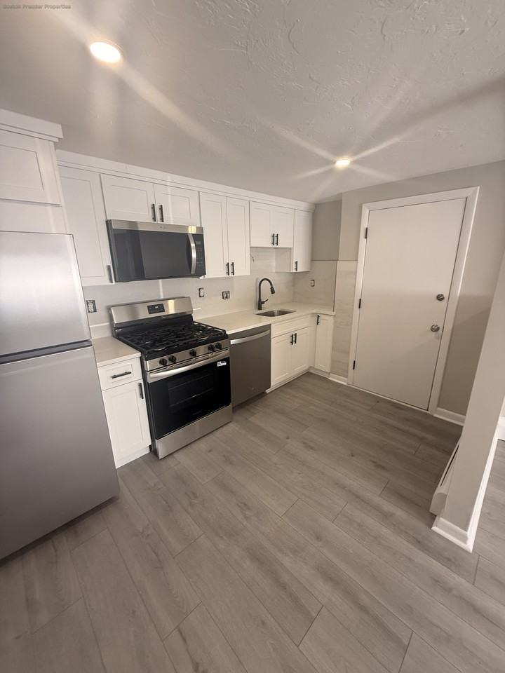 South St #10 - Photo 3 of 8